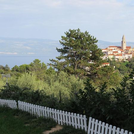 Apartmani Mariosa Vrbnik Eksteriør billede